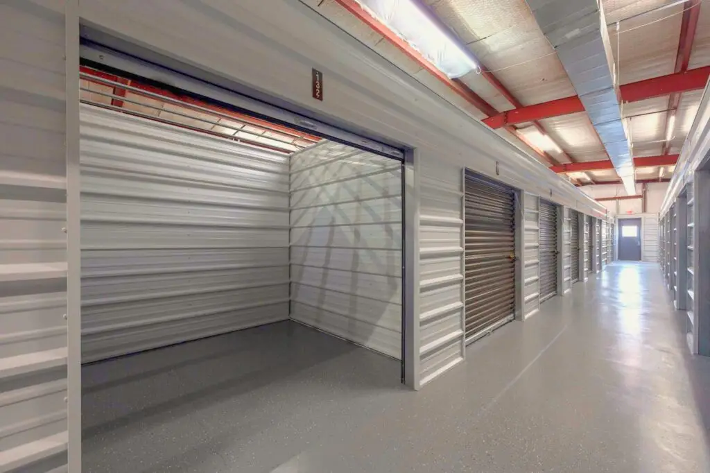 Indoor climate-controlled hallway at Mount Storage Giddings